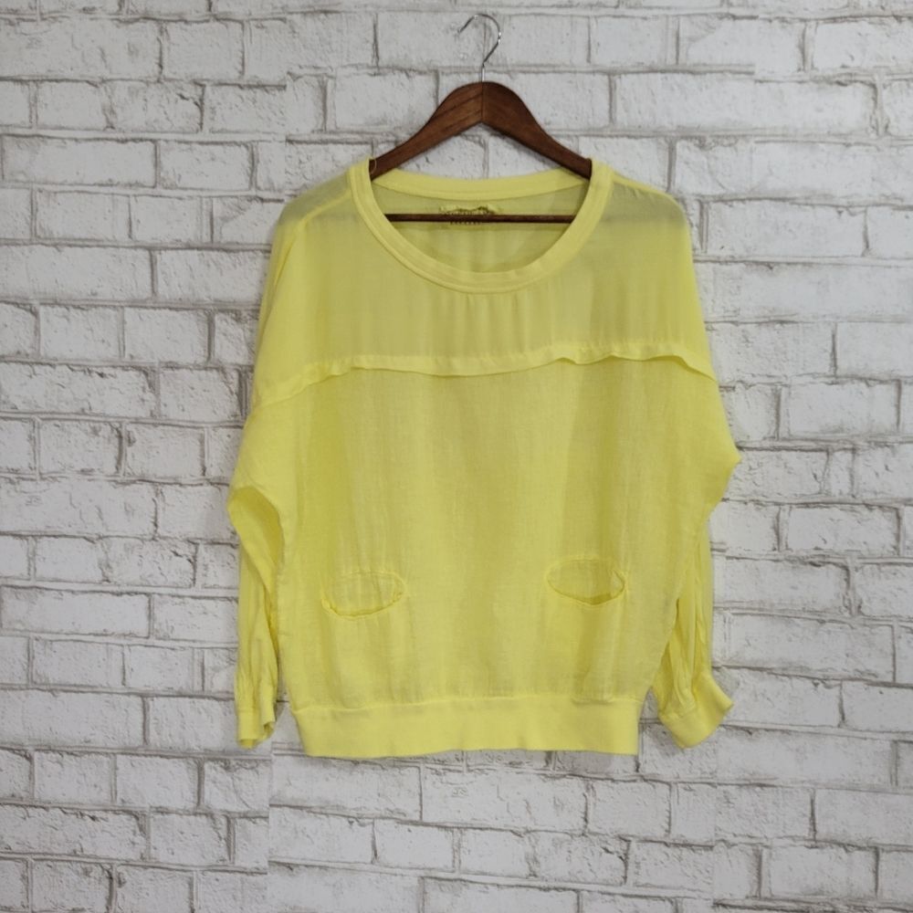Beulah yellow long sleeve top